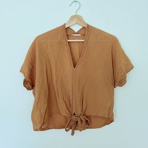 V neck linen/gauzy clay top
